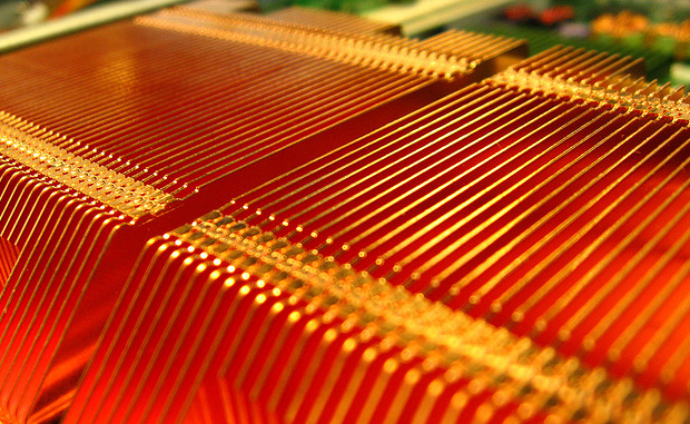 Comparison of thermal conductivity in silver, copper, gold, aluminum, and steel for engineering heat transfer analysis.